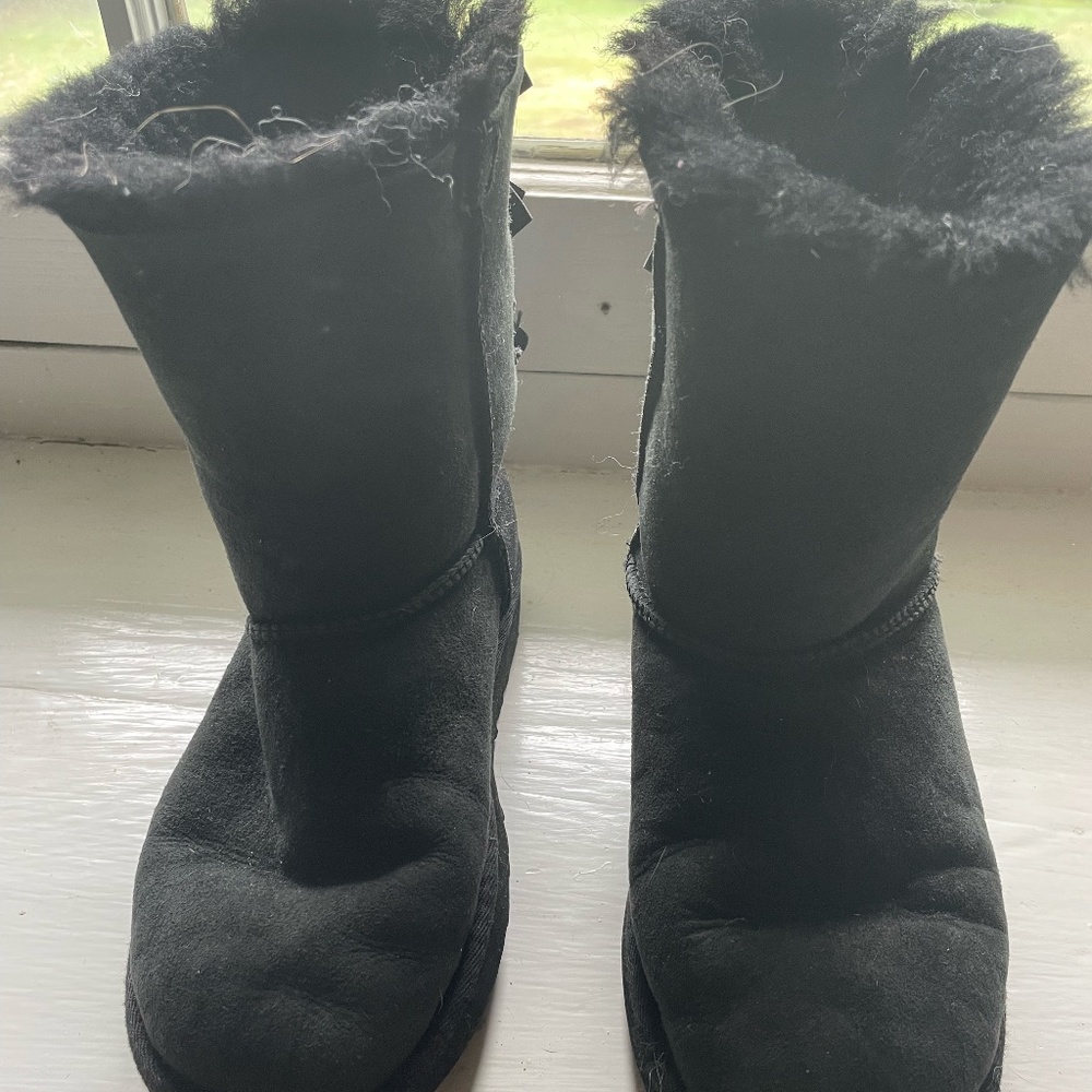 Black Uggs